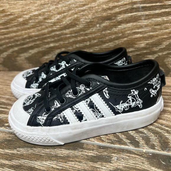 adidas gazelle silver green womens Adidas X The Simpsons Nizza Hi RF Big Kids' Shoes Core Black/Cloud Whi